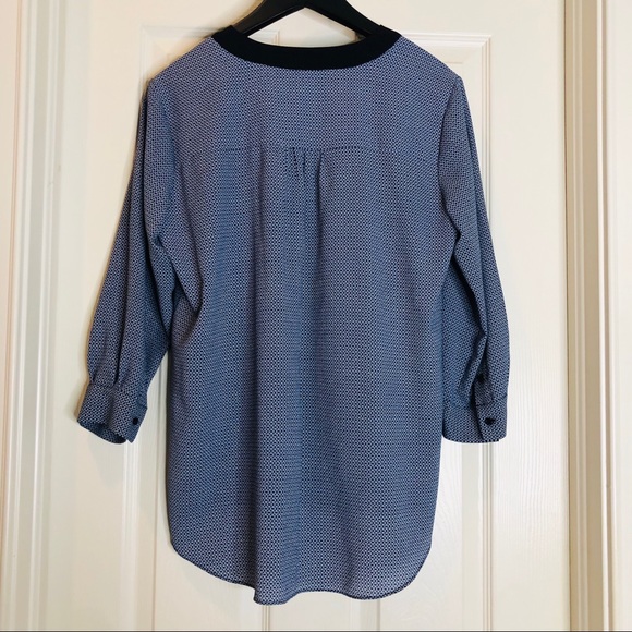 Cynthia Steffe Blue Blouse size Small - Picture 2 of 4